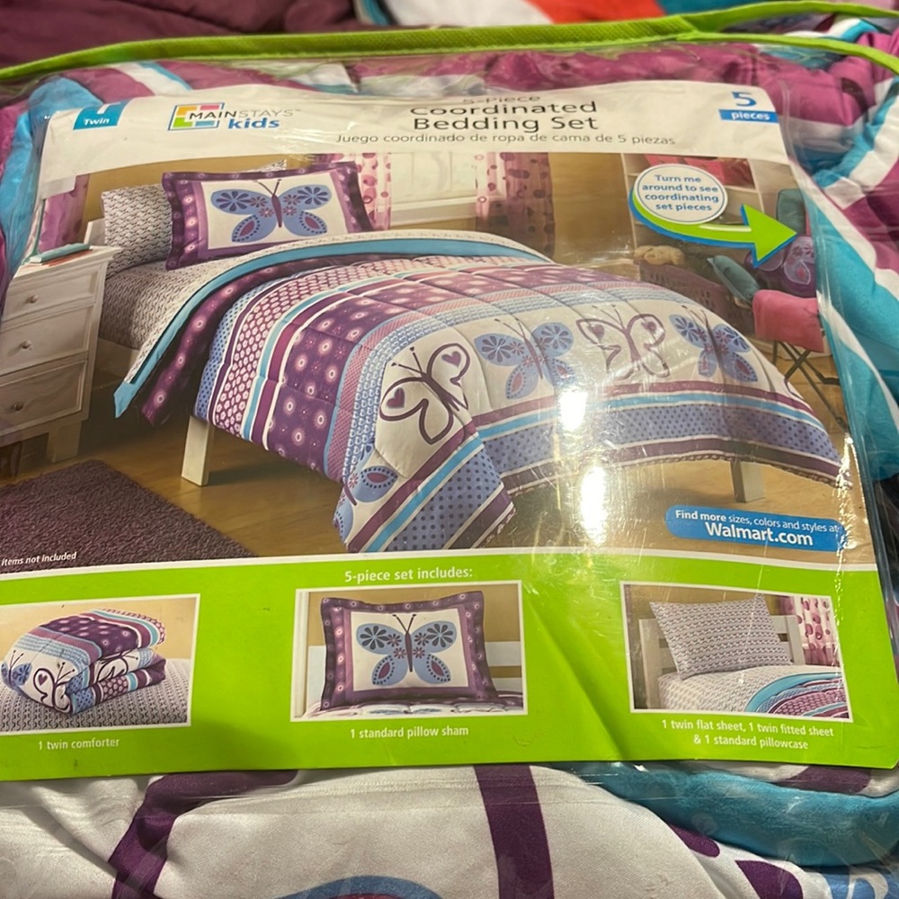5pieces Twin Bedding Set for a little girl room